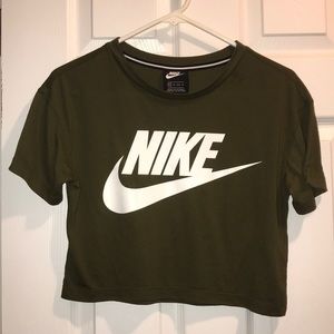 Nike loose fit crop top
